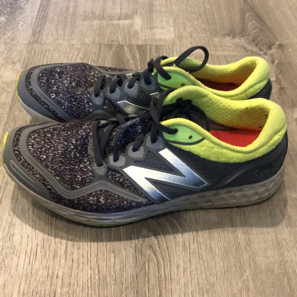 New Balance - Picture 3 of 9